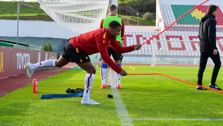Getty Images La Roma riabbraccia Wijnaldum: primo allenamento in gruppo dopo l’infortunio - immagine 1