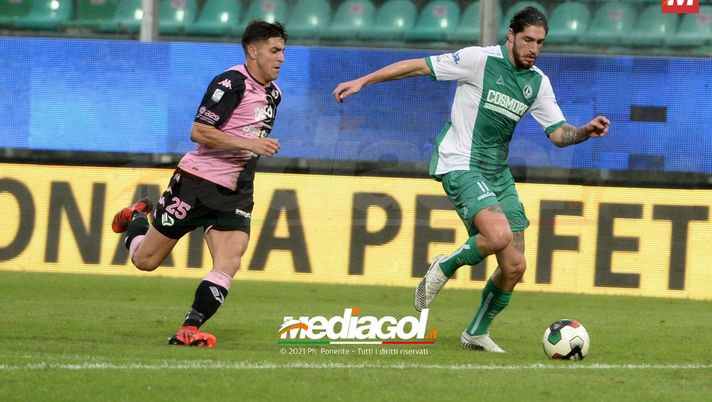 Carrarese, Plescia si presenta: “Ho fame di gol, mi sento un attaccante moderno”  Plescia