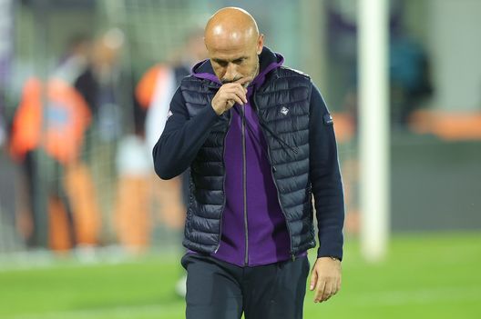 FLORENCE, ITALY - OCTOBER 10: Vincenzo Italiano manager of ACF Fiorentina reacts during the Serie A match between ACF Fiorentina and SS Lazio at Stadio Artemio Franchi on October 10, 2022 in Florence, Italy. (Photo by Gabriele Maltinti/Getty Images) Non è creare, ma realizzare: “l’expected gol” inchioda la Fiorentina- immagine 2