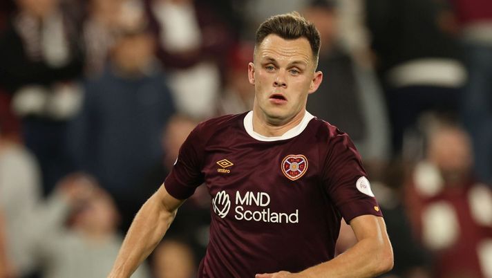 EDINBURGH, SCOTLAND - AUGUST 25: Lawrence Shankland of Hearts is seen in action during the UEFA Europa League Play Off Second Leg match between Heart of Midlothian and FC Zurich at Tynecastle Park on August 25, 2022 in Edinburgh, Scotland. (Photo by Ian MacNicol/Getty Images) Probabile formazione Hearts: pochi dubbi, ma chi dietro Shankland? - immagine 1