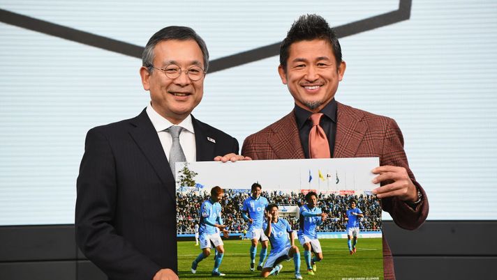 53 anni anni a febbraio: nuovo contratto e ancora campo per Miura 53 anni anni a febbraio: nuovo contratto e ancora campo per Miura