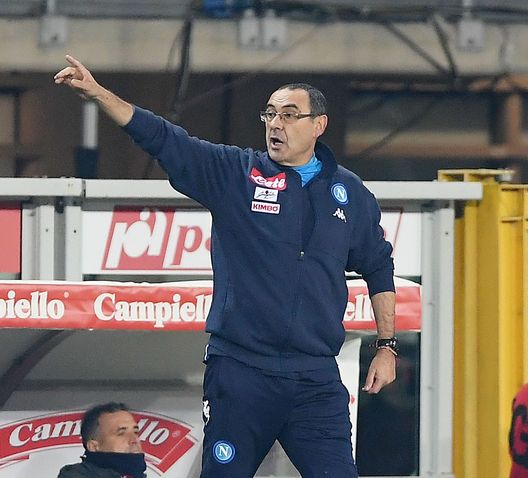  TURIN, ITALY - DECEMBER 16: Coach of SSC Napoli Maurizio Sarri gestures during the Serie A match between Torino FC and SSC Napoli at Stadio Olimpico di Torino on December 16, 2017 in Turin, Italy. (Photo by Francesco Pecoraro/Getty Images) 