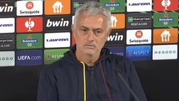 VIDEO / Traduttrice in difficoltà, Mourinho la consola