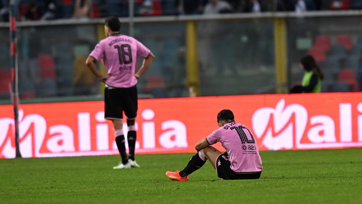 Palermo, dalla doppietta al penalty sbagliato: Brunori fa e disfa, rosa ko a Cosenza  Palermo, dalla doppietta al penalty sbagliato: Brunori fa e disfa, rosa ko a Cosenza - immagine 1