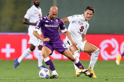 FLORENCE, ITALY - SEPTEMBER 19: Borja Valero of ACF Fiorentina in action during the Serie A match between ACF Fiorentina and Torino FC at Stadio Artemio Franchi on September 19, 2020 in Florence, Italy. (Photo by Gabriele Maltinti/Getty Images) FLORENCE, ITALY - SEPTEMBER 19: Borja Valero of ACF Fiorentina in action during the Serie A match between ACF Fiorentina and Torino FC at Stadio Artemio Franchi on September 19, 2020 in Florence, Italy. (Photo by Gabriele Maltinti/Getty Images)