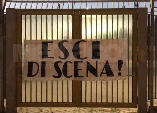  Striscione apparso allo stadio Renzo Barbera 