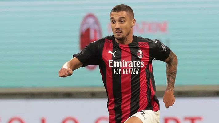Rade Krunic (centrocampista AC Milan) durante Milan-Bodø/Glimt 3-2 (Europa League 2020-2021) | AC Milan News (Getty Images)