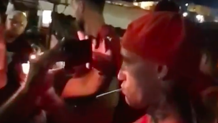 VIDEO – Nainggolan fa ancora discutere: ripreso mentre fuma a Cagliari - immagine 1