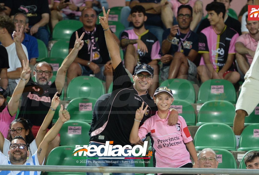 FOTOTIFO, Palermo-Ascoli 2-3: i tifosi allo stadio “Renzo Barbera” (Gallery) - immagine 69