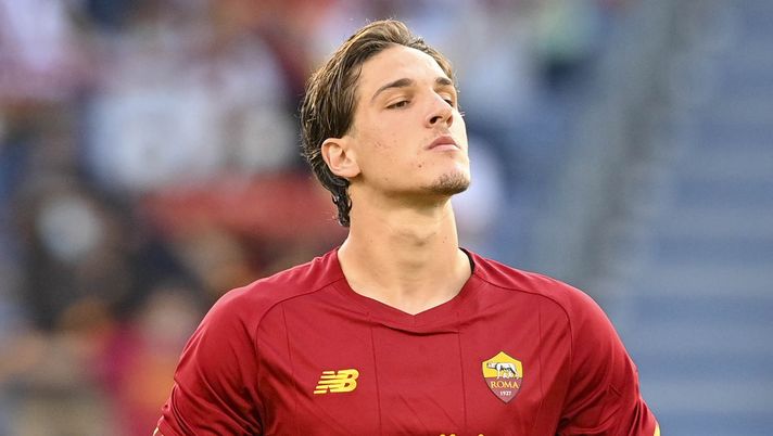 Il derby senza fine: all’Olimpico in Lazio-Lokomotiv l’ennesimo sfottò a Zaniolo - immagine 1