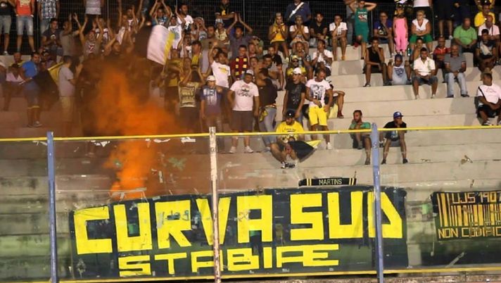 Uno a uno sotto la pioggia fra Juve Stabia e Benevento Uno a uno sotto la pioggia fra Juve Stabia e Benevento