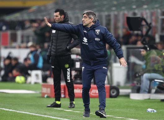 MILAN, ITALY - FEBRUARY 10: Ivan Juric, head coach of Torino gestures during the Serie A match between AC MIlan and Torino FC at Stadio Giuseppe Meazza on February 10, 2023 in Milan, . (Photo by Marco Luzzani/Getty Images) Juric perde contro Pioli ma è da elogiare: lanciare i giovani è stata una scelta- immagine 3