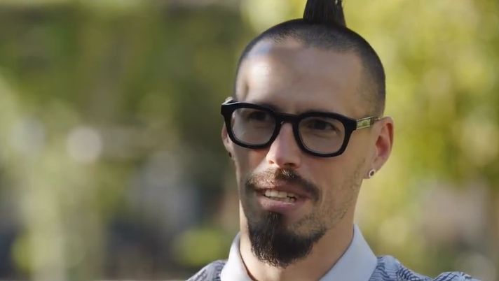 VIDEO Hamsik: “Addio alla cresta per lo Scudetto col Napoli? La taglio subito!” - immagine 1