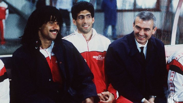 Il dottor Monti assieme a Gullit e Pazzagli, foto @acmilan Il dottor Monti assieme a Gullit e Pazzagli, foto @acmilan
