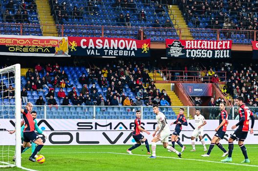 (Photo by Getty Images) Dopo il 3-0 di Kaká, ecco il 3-0 di Messias…- immagine 2