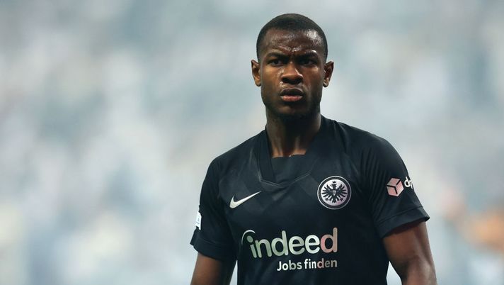 Mourinho cerca un difensore mancino: il nome nuovo è Ndicka dell’Eintracht - immagine 1