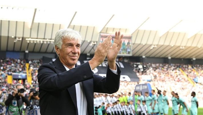 UDINE, ITALY - OCTOBER 09: Gian Piero Gasperini, Head Coach of Atalanta BC, applauds their fans prior to kick off of the Serie A match between Udinese Calcio and Atalanta BC at Dacia Arena on October 09, 2022 in Udine, Italy. (Photo by Alessandro Sabattini/Getty Images) Gasperini: “Muriel? È quello che conosciamo, così è un giocatore! Il giallo a Lookman…” - immagine 1