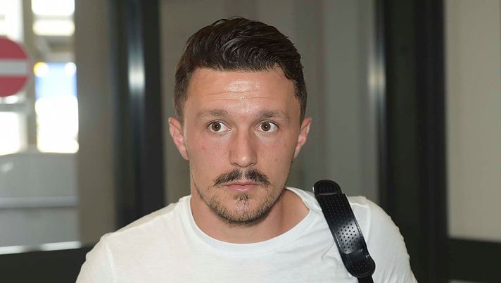 New As Roma signing Mario Rui is seen at Fiumicino Airport on July 6, 2016 in Rome, Italy. 