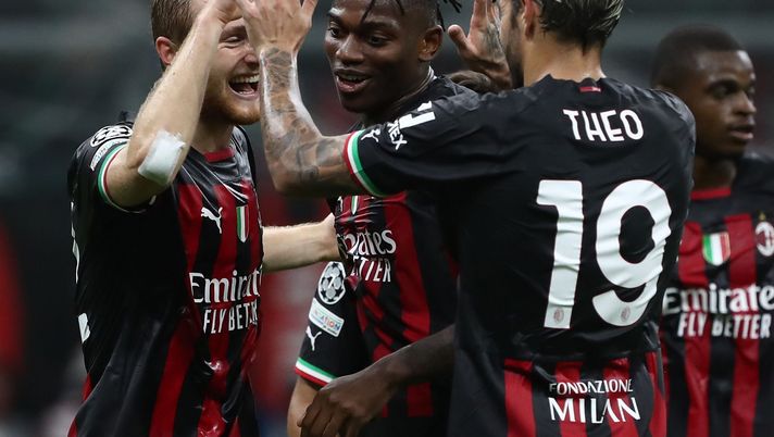 MILAN, ITALY - SEPTEMBER 14: Tommaso Pobega (L) of AC Milan celebrates his goal with his team-mate Theo Hernandez (R) and Rafael Leao (C) during the UEFA Champions League group E match between AC Milan and Dinamo Zagreb at Giuseppe Meazza Stadium on September 14, 2022 in Milan, Italy. (Photo by Marco Luzzani/Getty Images) milan