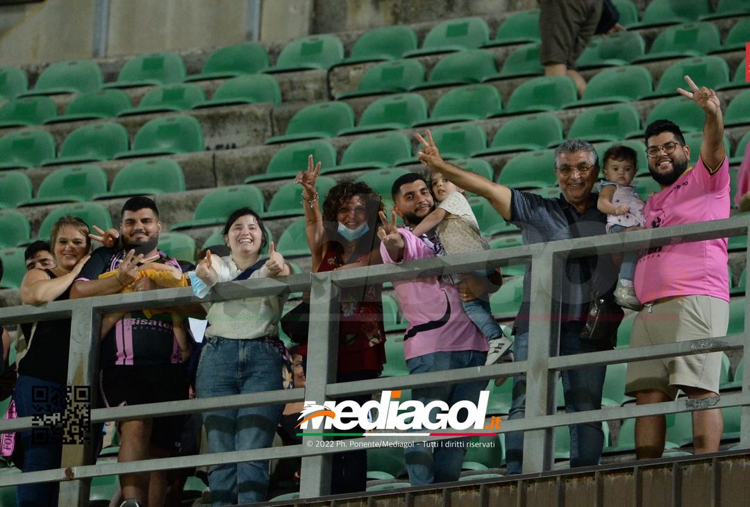 FOTOTIFO, Palermo-Perugia 2-0: i tifosi allo stadio Renzo Barbera (Gallery) - immagine 82