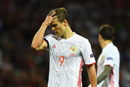 TOULOUSE, FRANCE - JUNE 20: Aleksandr Kokorin of Russia reacts during the UEFA EURO 2016 Group B match between Russia and Wales at Stadium Municipal on June 20, 2016 in Toulouse, France. (Photo by Dennis Grombkowski/Getty Images) TOULOUSE, FRANCE - JUNE 20: Aleksandr Kokorin of Russia reacts during the UEFA EURO 2016 Group B match between Russia and Wales at Stadium Municipal on June 20, 2016 in Toulouse, France. (Photo by Dennis Grombkowski/Getty Images)