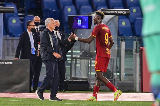 Getty Images Ritiro, Totti e mercato: Roma, il futuro è adesso. Mkhitaryan corre verso l’Inter- immagine 2