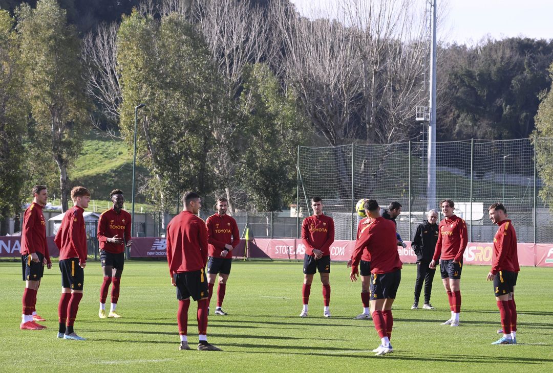 Roma, allenamento alla vigilia del match contro il Genoa – FOTO GALLERY - immagine 9
