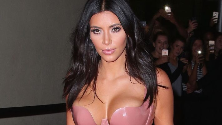 Calcio, moda e il vintage: ecco perché Kim Kardashian indossava la maglia della Roma - immagine 1