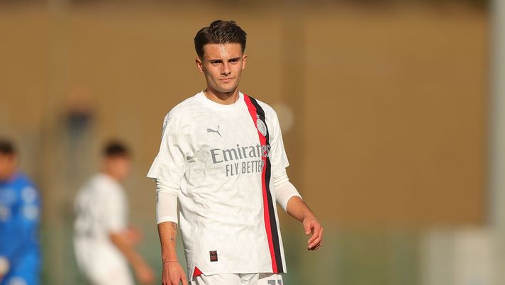 EMPOLI, ITALY - NOVEMBER 4: Diego Sia of AC Milan looks on during the match between Empoli U19 and AC Milan U19 - Primavera 1 on November 4, 2023 in Empoli, Italy. (Photo by AC Milan/AC Milan via Getty Images) Diego Sia, giocatore del Milan Primavera