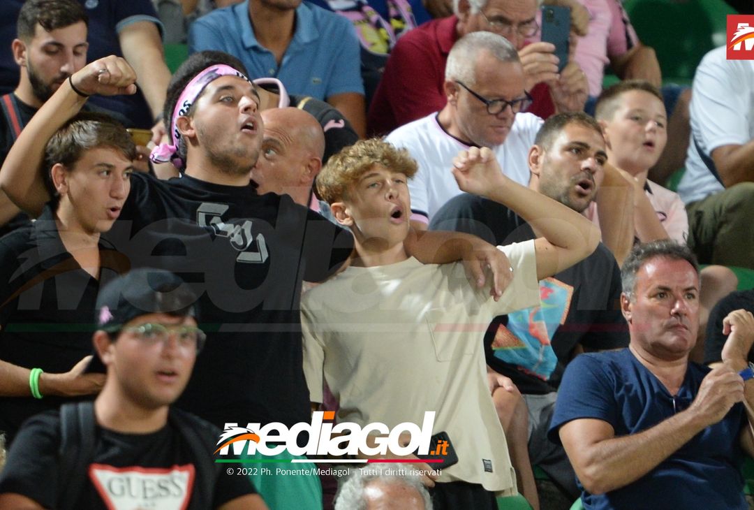 FOTOTIFO, Palermo-Ascoli 2-3: i tifosi allo stadio “Renzo Barbera” (Gallery) - immagine 84