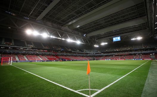 LILLE, FRANCE - OCTOBER 02: General view inside the stadium prior to the UEFA Champions League group H match between Lille OSC and Chelsea FC at Stade Pierre Mauroy on October 02, 2019 in Lille, France. (Photo by Bryn Lennon/Getty Images) LILLE, FRANCE - OCTOBER 02: General view inside the stadium prior to the UEFA Champions League group H match between Lille OSC and Chelsea FC at Stade Pierre Mauroy on October 02, 2019 in Lille, France. (Photo by Bryn Lennon/Getty Images)
