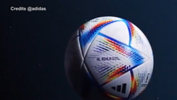 VIDEO Mondiali, presentato in Qatar il pallone “Al Rihla”: i modelli dal 1930 ad oggi