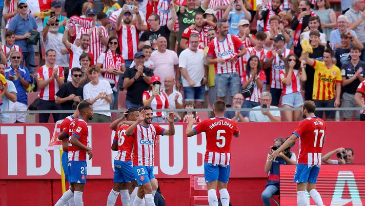 GIRONA, SPAIN - SEPTEMBER 23: Ivan Martin of Girona celebrates with David Lopez and teammates after scoring the team's third goal during the LaLiga EA Sports match between Girona FC and RCD Mallorca at Montilivi Stadium on September 23, 2023 in Girona, Spain. (Photo by Eric Alonso/Getty Images)  Girona-Vallecano