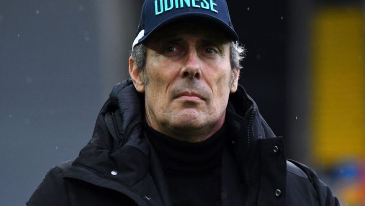 UDINE, ITALY - FEBRUARY 07: Luca Gotti, head coach of Udinese looks on prior to the Serie A match between Udinese Calcio and Hellas Verona FC at Dacia Arena on February 07, 2021 in Udine, Italy. Sporting stadiums around Italy remain under strict restrictions due to the Coronavirus Pandemic as Government social distancing laws prohibit fans inside venues resulting in games being played behind closed doors. (Photo by Alessandro Sabattini/Getty Images) Gotti: “Ecco perché de Paul ora è in calo. Braaf ha talento, lo voglio più libero” - immagine 1