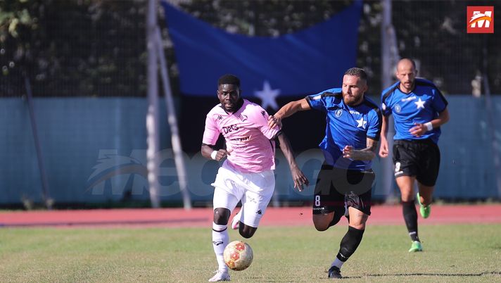 Viterbese-Palermo, Kanoute resta a casa: lite in allenamento con Almici. I dettagli 