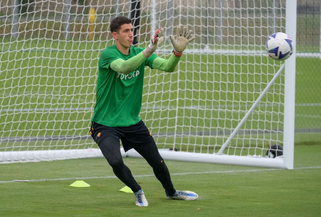 La Roma torna ad allenarsi a Trigoria dopo il match con il Betis – FOTO GALLERY - immagine 13