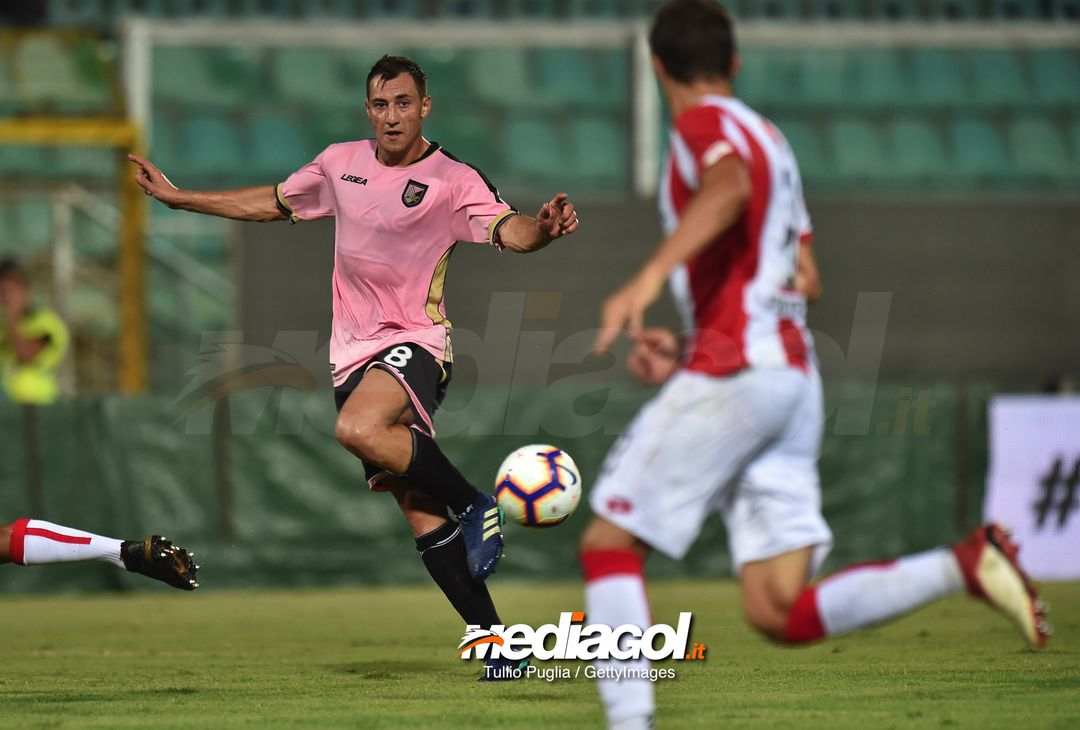  PALERMO, ITALY - AUGUST 05:  Mato Jajalo of Palermo in action during the TIM Cup match between US Citta' di Palermo and Vicenza Calcio at Stadio Renzo Barbera on August 5, 2018 in Palermo, Italy.  (Photo by Tullio M. Puglia/Getty Images) 