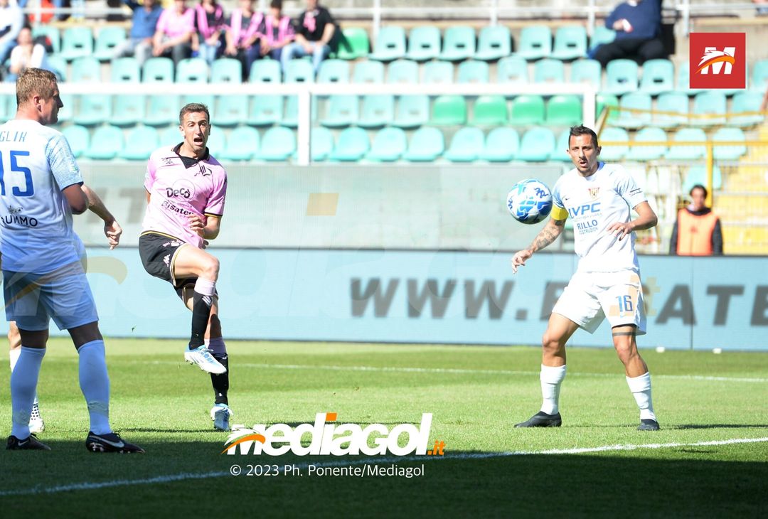 FOTO Palermo-Benevento 1-1, 34ª giornata di Serie B 2022-2023 (La Gallery) - immagine 73