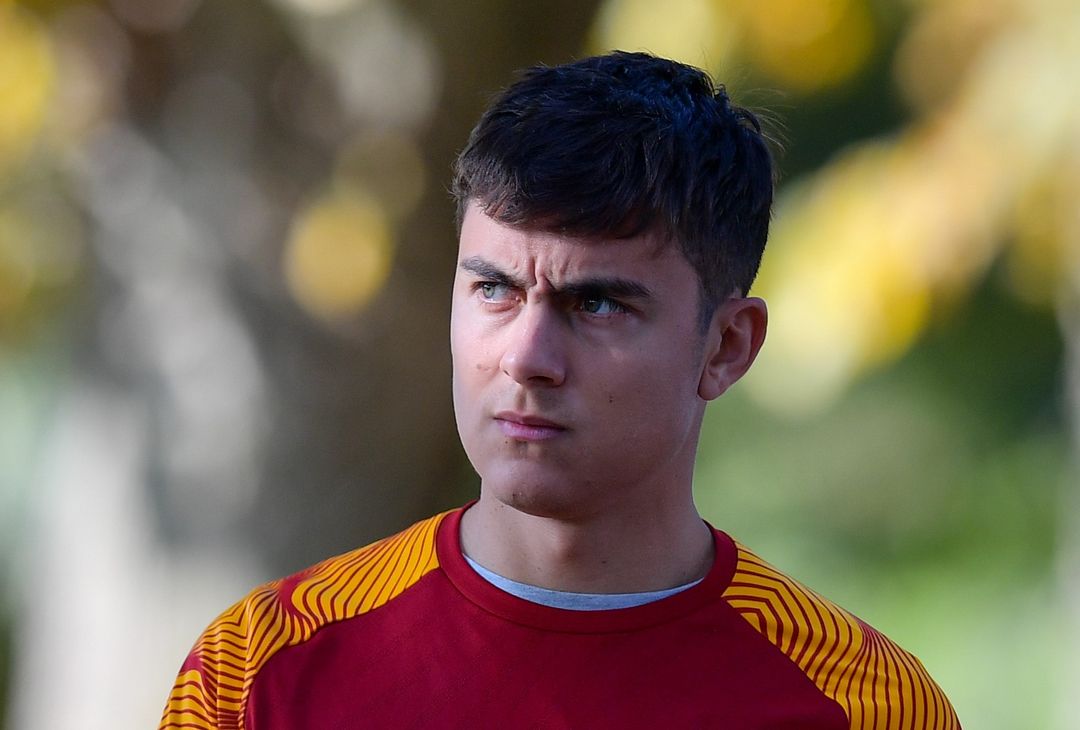 Trigoria, Dybala in gruppo prima della sfida con il Torino – FOTO GALLERY - immagine 62