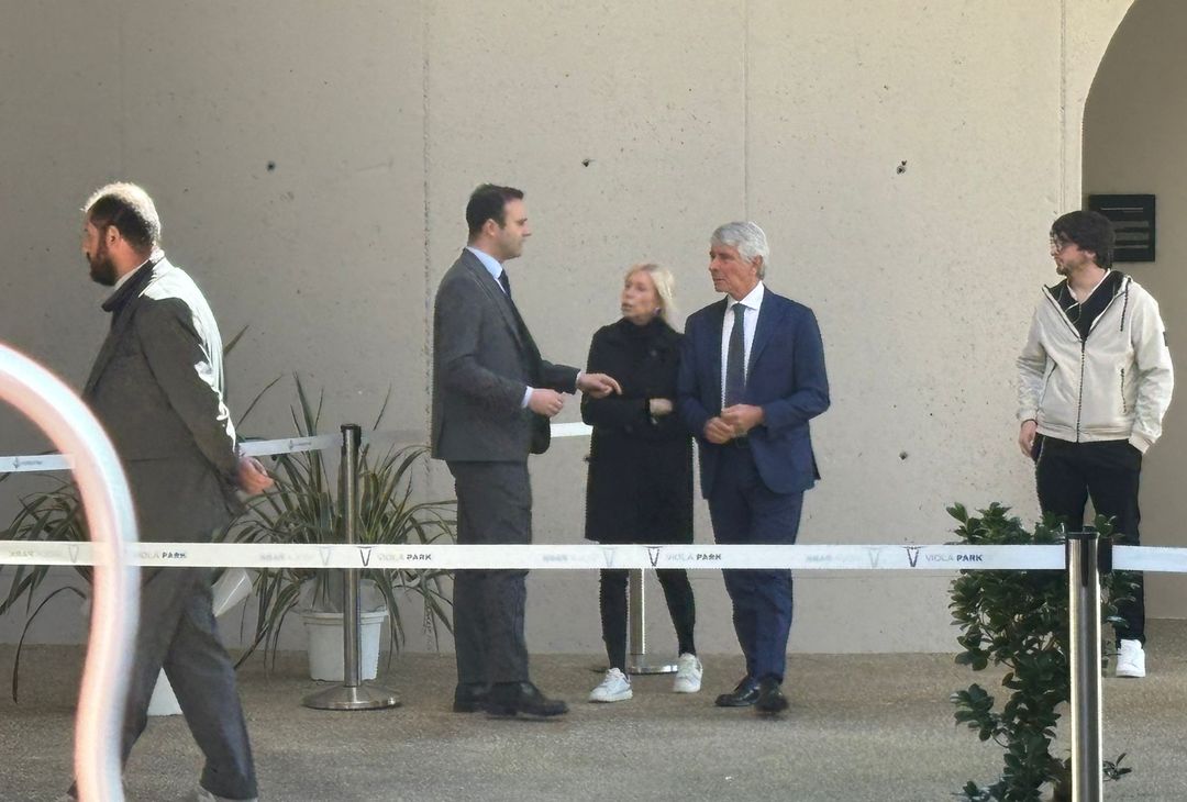 GALLERY VN – La camera ardente per Joe Barone. Tra i presenti Marotta e DeLa - immagine 31