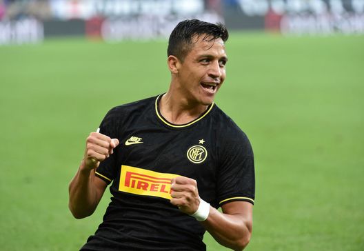 (Photo by Paolo Rattini/Getty Images) sanchez