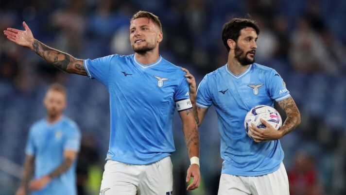 ROME, ITALY - SEPTEMBER 27: Ciro Immobile and Luis Alberto of SS Lazio react during the Serie A TIM match between SS Lazio and Torino FC at Stadio Olimpico on September 27, 2023 in Rome, Italy. (Photo by Paolo Bruno/Getty Images) Lazio, cosa cambia con Tudor in chiave fantacalcio: giocatore per giocatore, analisi e modulo - immagine 1