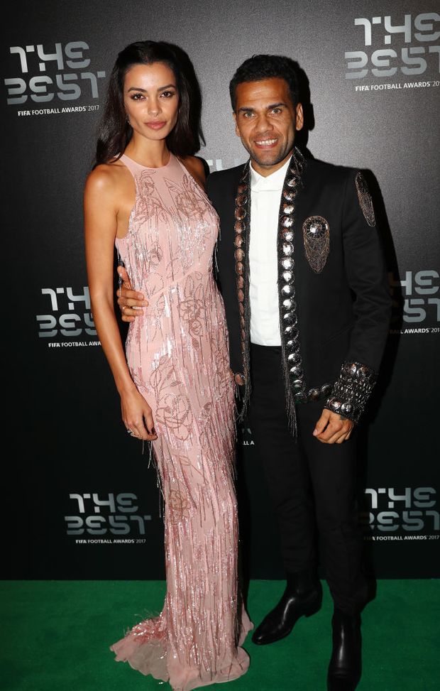 LONDON, ENGLAND - OCTOBER 23:  Dani Alves and wife Joana Sanz arrives for The Best FIFA Football Awards - Green Carpet Arrivals on October 23, 2017 in London, England.  (Photo by Michael Steele/Getty Images) 