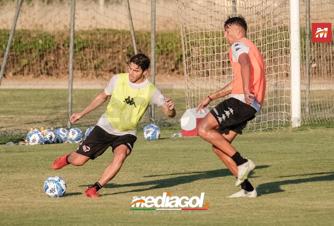 FOTO RITIRO PALERMO, la squadra di mister Baldini si allena a Boccadifalco (Gallery) - immagine 103