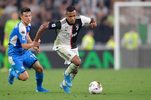 TURIN, ITALY - AUGUST 31: Juventus player Alex Sandro during the Serie A match between Juventus and SSC Napoli at Allianz Stadium on August 31, 2019 in Turin, Italy. (Photo by Daniele Badolato - Juventus FC/Juventus FC via Getty Images) 
