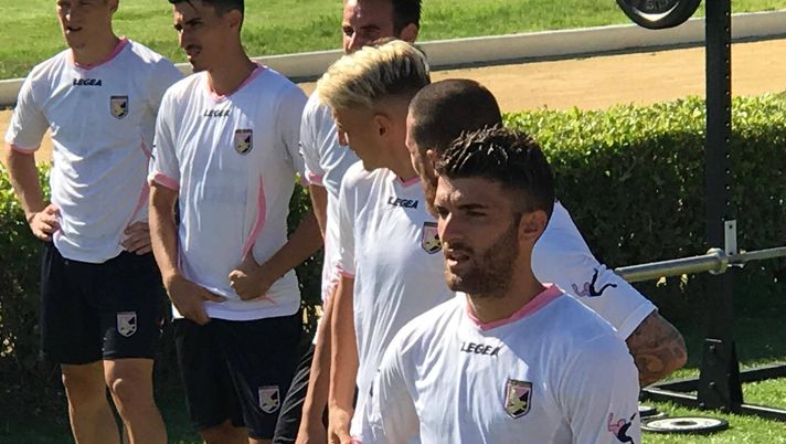 Riprende il lavoro in vista di Palermo-Ternana, Pochesci ritrova Albadoro e Tedino spera nei recuperi. Zamparini gongola dopo Bari: “La mia previsione…” 
