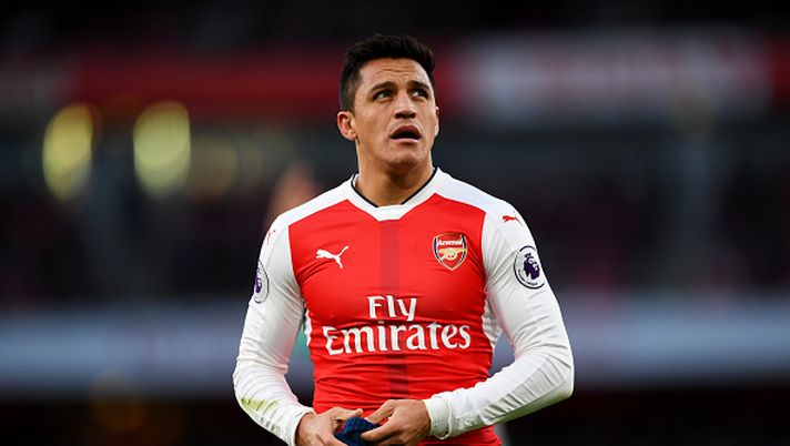 LONDON, ENGLAND - DECEMBER 26:  Alexis Sanchez of Arsenal looks on during the Premier League match between Arsenal and West Bromwich Albion at Emirates Stadium on December 26, 2016 in London, England.  (Photo by Shaun Botterill/Getty Images) 