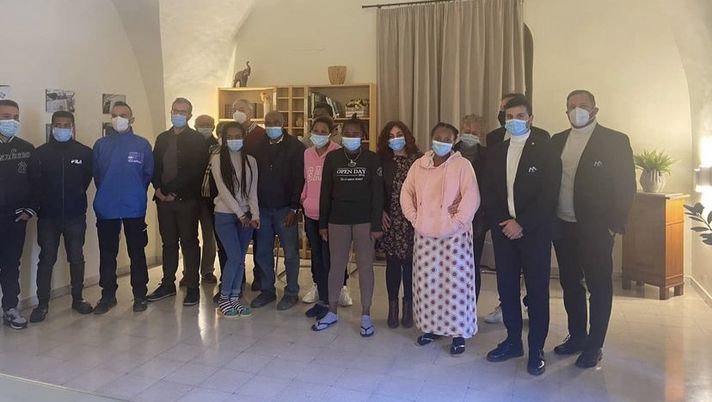 Monopoli, “Insieme per Catania”: biancoverdi a sostegno della popolazione etnea - immagine 1