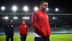 Suara dari Belanda: De Boer Inginkan Sebuah Sentuhan Akhir. Inter Pantau Rooney