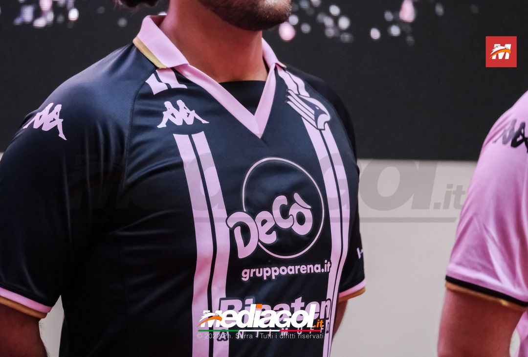 FOTO PALERMO, presentazione nuove maglie gara Palermo 2022/2023 (Gallery) - immagine 65